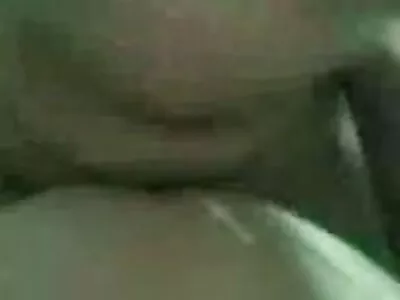 Ебля Джади з еротика 15 Денні на кушетці в орендованому масажному кабінеті.